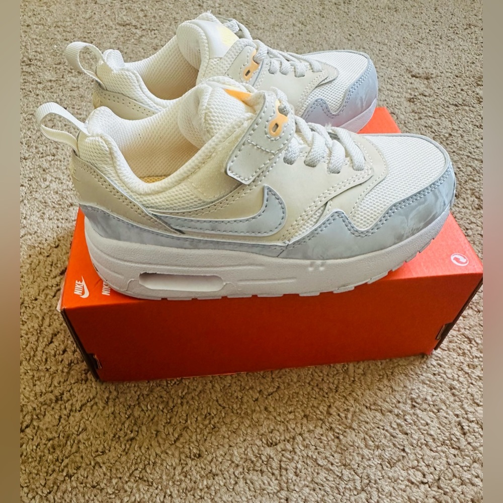 Boys Nike Sneakers